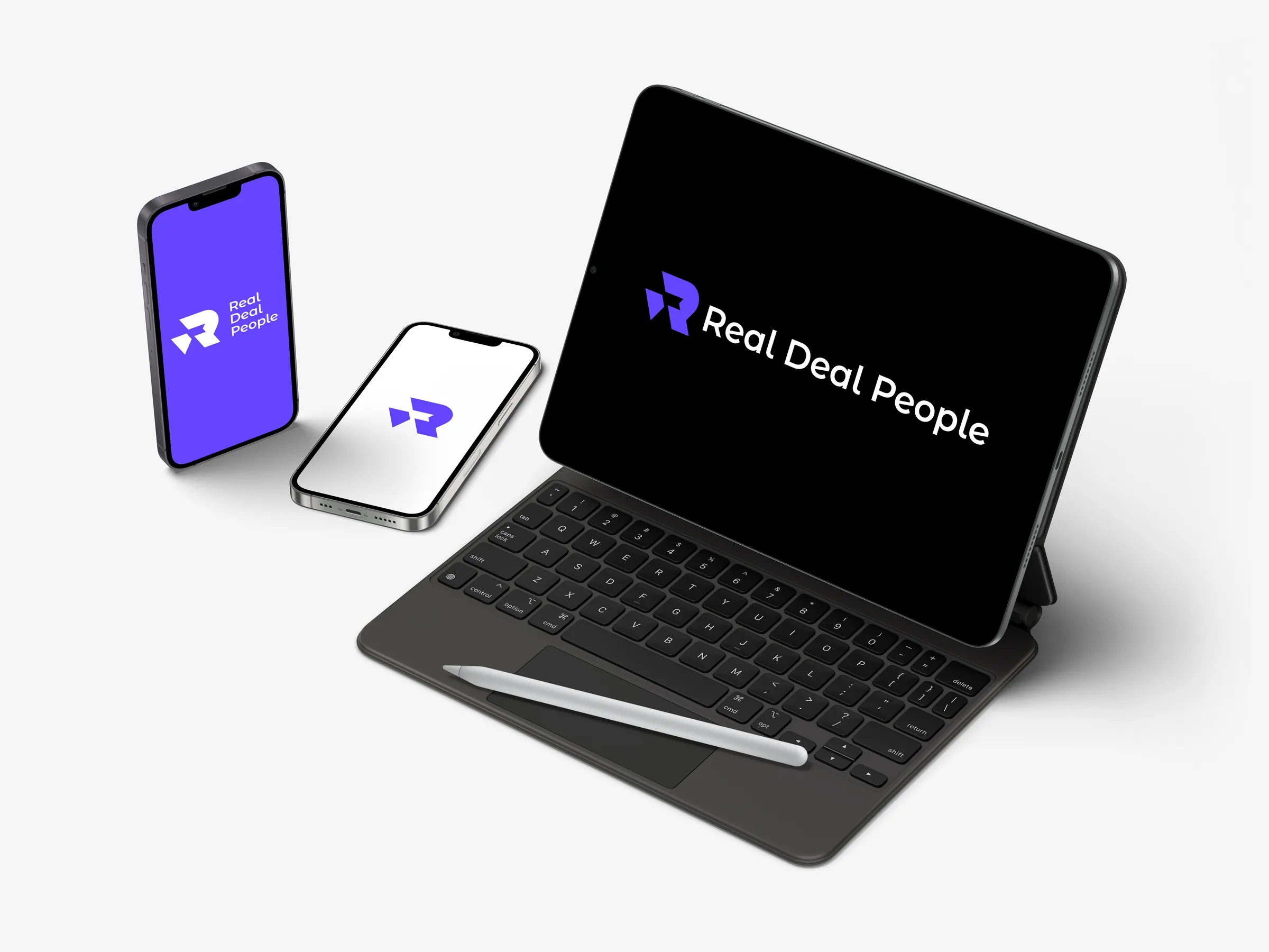 Celulares e tablet com o símbolo e o logo da Real Deal People